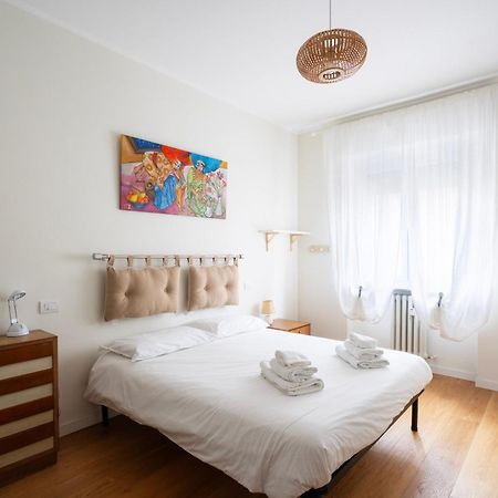 Cozy Apartment Prada M3 มิลาน ภายนอก รูปภาพ